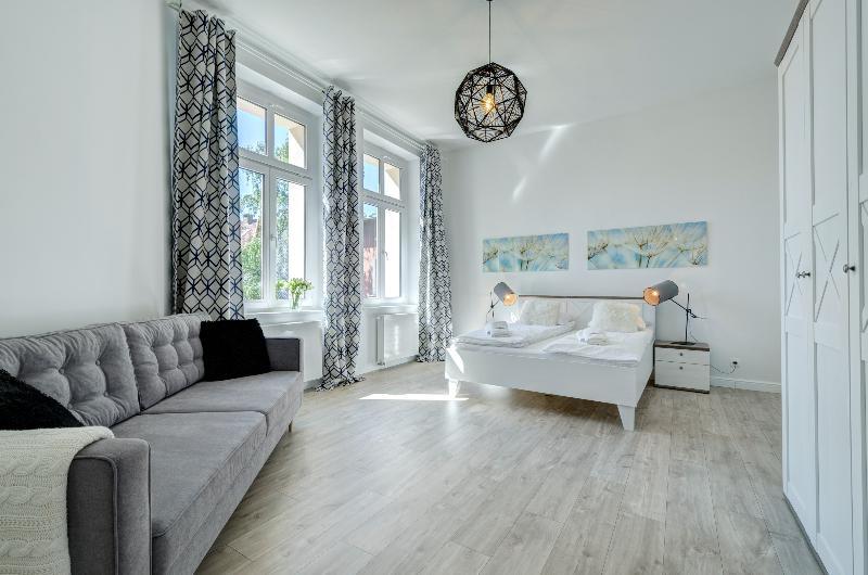 Dom & House - Apartments Port Monte Cassino Sopot Esterno foto